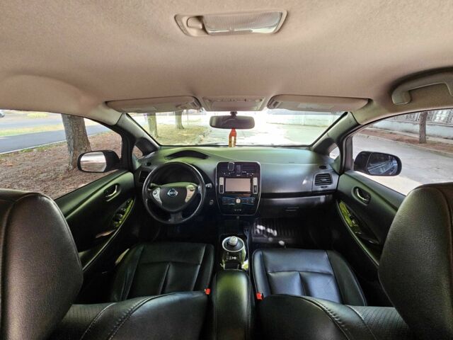 Серый Ниссан Лиф, объемом двигателя 0 л и пробегом 157 тыс. км за 8299 $, фото 15 на Automoto.ua