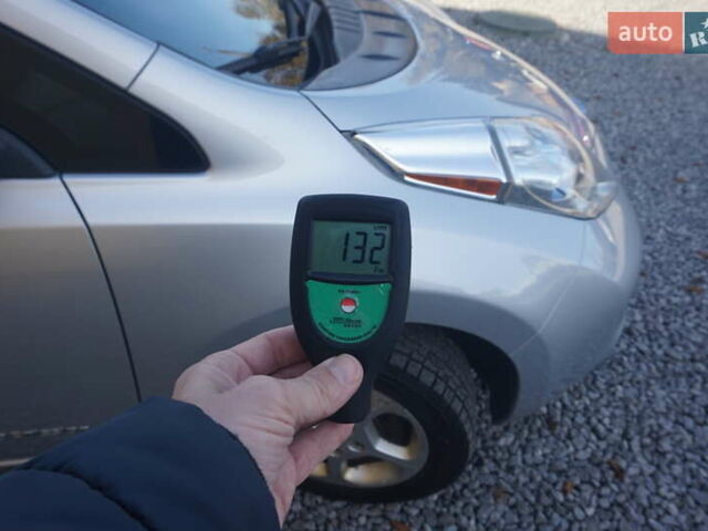 Серый Ниссан Лиф, объемом двигателя 0 л и пробегом 193 тыс. км за 5555 $, фото 69 на Automoto.ua