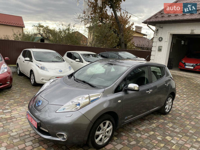 Серый Ниссан Лиф, объемом двигателя 0 л и пробегом 140 тыс. км за 5490 $, фото 10 на Automoto.ua