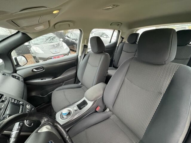 Сірий Ніссан Ліф, об'ємом двигуна 0 л та пробігом 57 тис. км за 6200 $, фото 21 на Automoto.ua