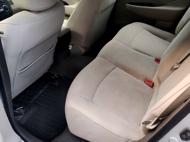 Серый Ниссан Лиф, объемом двигателя 0 л и пробегом 188 тыс. км за 5000 $, фото 2 на Automoto.ua