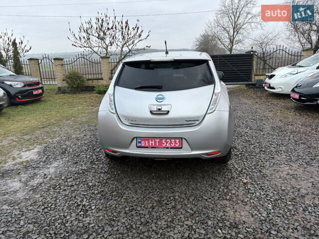 Сірий Ніссан Ліф, об'ємом двигуна 0 л та пробігом 122 тис. км за 5900 $, фото 6 на Automoto.ua