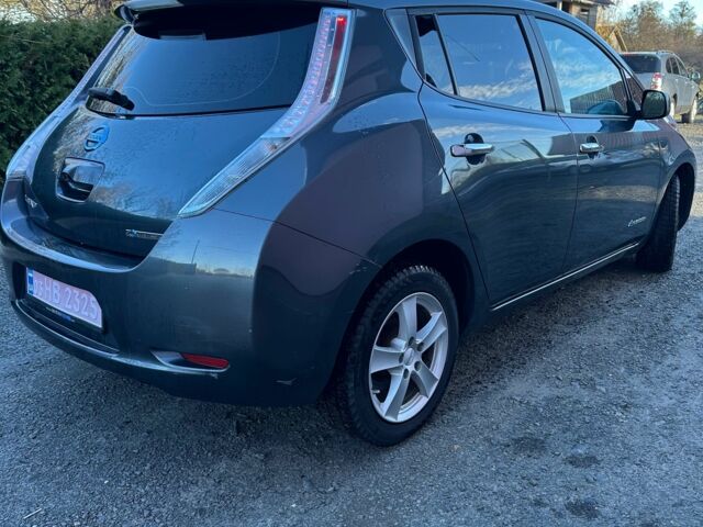 Сірий Ніссан Ліф, об'ємом двигуна 0 л та пробігом 118 тис. км за 4500 $, фото 3 на Automoto.ua