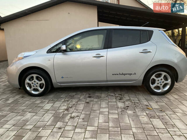 Сірий Ніссан Ліф, об'ємом двигуна 0 л та пробігом 70 тис. км за 4590 $, фото 7 на Automoto.ua