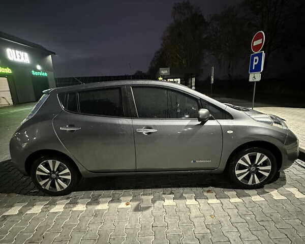 Серый Ниссан Лиф, объемом двигателя 0 л и пробегом 128 тыс. км за 7200 $, фото 20 на Automoto.ua