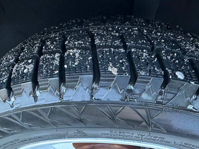 Сірий Ніссан Ліф, об'ємом двигуна 0 л та пробігом 118 тис. км за 4500 $, фото 15 на Automoto.ua