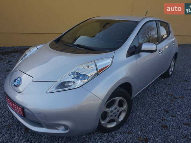 Серый Ниссан Лиф, объемом двигателя 0 л и пробегом 193 тыс. км за 5555 $, фото 11 на Automoto.ua