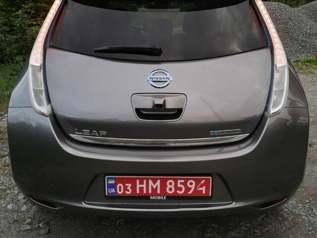 Серый Ниссан Лиф, объемом двигателя 0 л и пробегом 147 тыс. км за 6700 $, фото 4 на Automoto.ua
