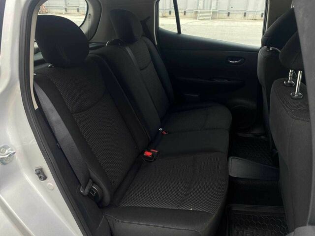 Сірий Ніссан Ліф, об'ємом двигуна 0 л та пробігом 75 тис. км за 5000 $, фото 14 на Automoto.ua