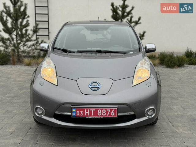 Сірий Ніссан Ліф, об'ємом двигуна 0 л та пробігом 126 тис. км за 5750 $, фото 7 на Automoto.ua