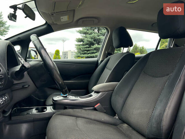 Серый Ниссан Лиф, объемом двигателя 0 л и пробегом 73 тыс. км за 6450 $, фото 15 на Automoto.ua