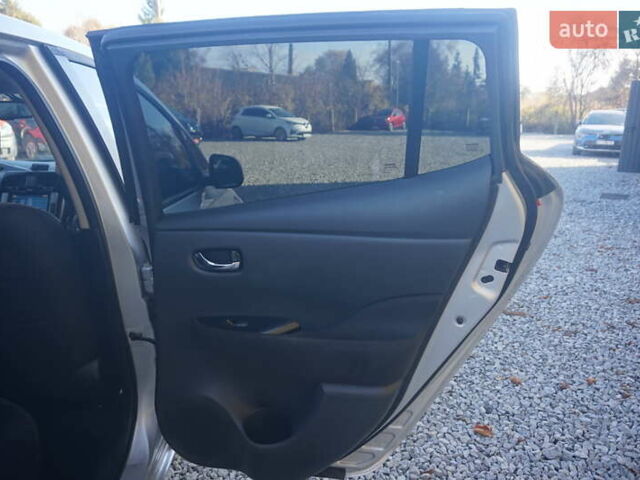 Серый Ниссан Лиф, объемом двигателя 0 л и пробегом 193 тыс. км за 5555 $, фото 39 на Automoto.ua