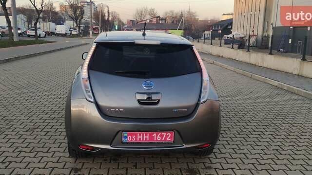 Серый Ниссан Лиф, объемом двигателя 0 л и пробегом 144 тыс. км за 5200 $, фото 10 на Automoto.ua