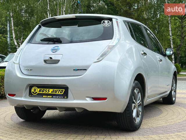 Серый Ниссан Лиф, объемом двигателя 0 л и пробегом 73 тыс. км за 6450 $, фото 6 на Automoto.ua