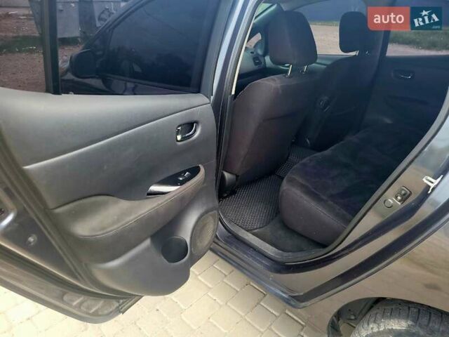 Сірий Ніссан Ліф, об'ємом двигуна 0 л та пробігом 125 тис. км за 6800 $, фото 10 на Automoto.ua