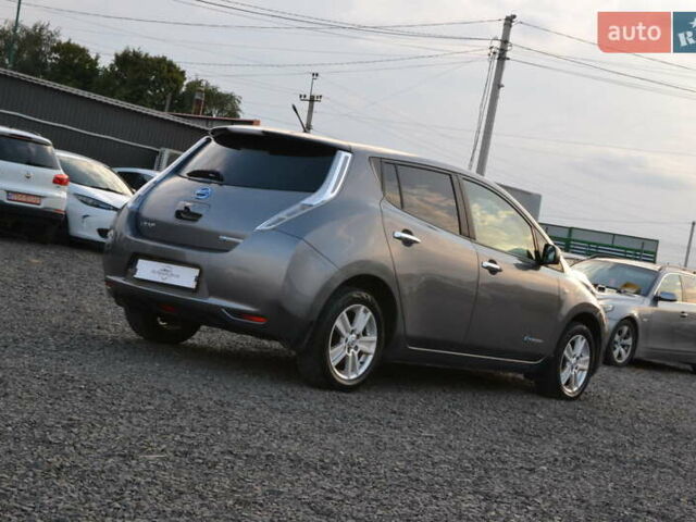 Серый Ниссан Лиф, объемом двигателя 0 л и пробегом 100 тыс. км за 5500 $, фото 7 на Automoto.ua