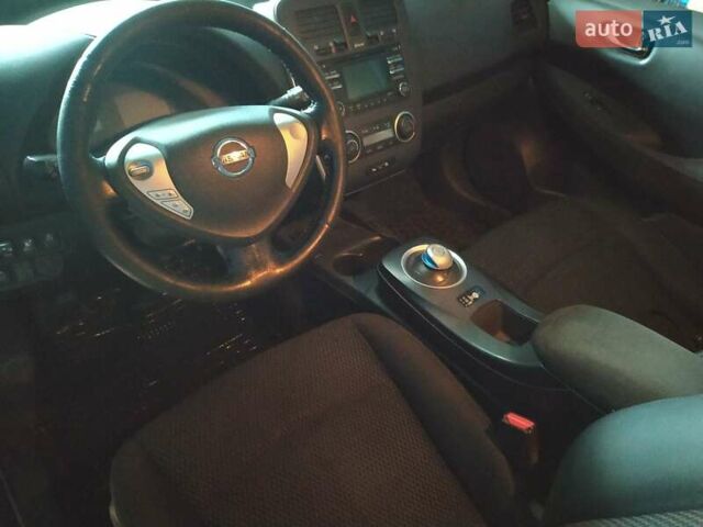 Сірий Ніссан Ліф, об'ємом двигуна 0 л та пробігом 253 тис. км за 4500 $, фото 14 на Automoto.ua