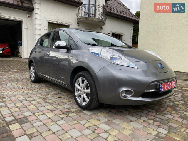 Серый Ниссан Лиф, объемом двигателя 0 л и пробегом 140 тыс. км за 5490 $, фото 2 на Automoto.ua