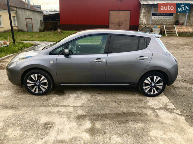 Сірий Ніссан Ліф, об'ємом двигуна 0 л та пробігом 129 тис. км за 8300 $, фото 3 на Automoto.ua