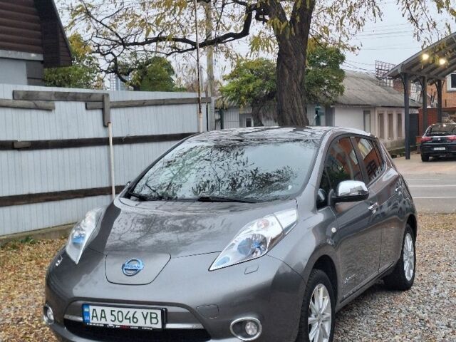 Серый Ниссан Лиф, объемом двигателя 0 л и пробегом 166 тыс. км за 6850 $, фото 1 на Automoto.ua