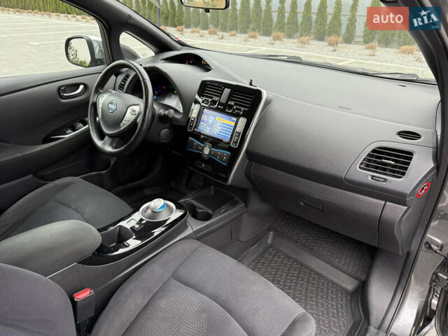 Сірий Ніссан Ліф, об'ємом двигуна 0 л та пробігом 126 тис. км за 5750 $, фото 35 на Automoto.ua