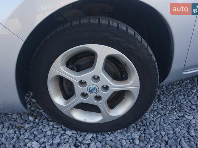 Серый Ниссан Лиф, объемом двигателя 0 л и пробегом 193 тыс. км за 5555 $, фото 57 на Automoto.ua