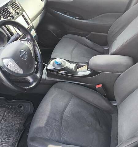 Сірий Ніссан Ліф, об'ємом двигуна 0 л та пробігом 91 тис. км за 6500 $, фото 6 на Automoto.ua