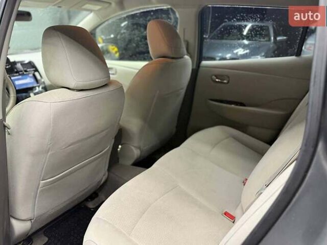 Сірий Ніссан Ліф, об'ємом двигуна 0 л та пробігом 103 тис. км за 7200 $, фото 23 на Automoto.ua