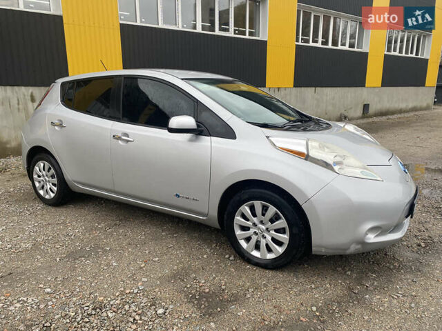 Ниссан Лиф 2013 в Нежине на Automoto.ua Серый Ниссан Лиф, объемом двигателя 0 л и пробегом 181 тыс. км за 5100 $, фото 1 на Automoto.ua