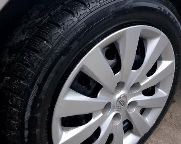 Серый Ниссан Лиф, объемом двигателя 0 л и пробегом 157 тыс. км за 5100 $, фото 10 на Automoto.ua