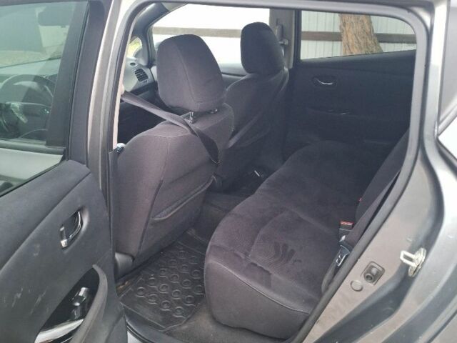 Серый Ниссан Лиф, объемом двигателя 0 л и пробегом 166 тыс. км за 6850 $, фото 7 на Automoto.ua