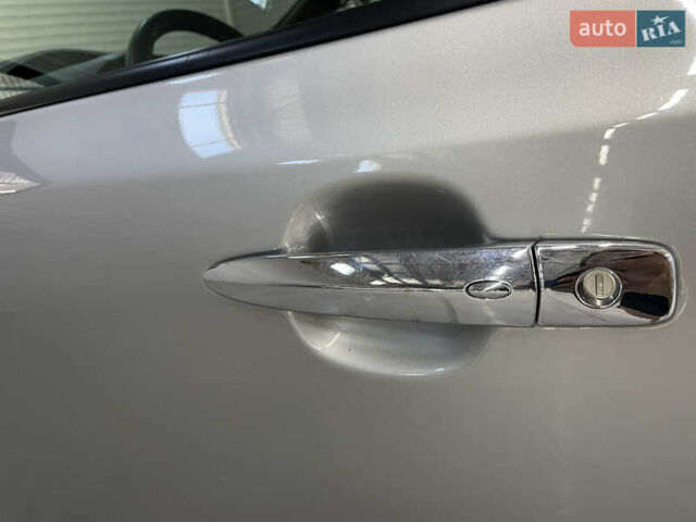 Серый Ниссан Лиф, объемом двигателя 0 л и пробегом 117 тыс. км за 6800 $, фото 6 на Automoto.ua