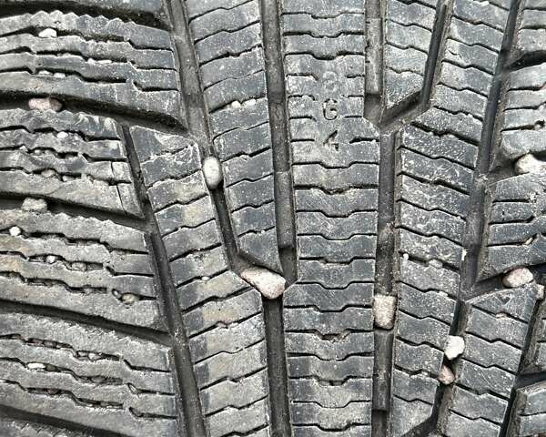 Серый Ниссан Лиф, объемом двигателя 0 л и пробегом 160 тыс. км за 5300 $, фото 17 на Automoto.ua