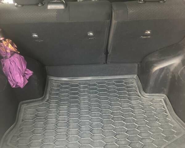 Серый Ниссан Лиф, объемом двигателя 0 л и пробегом 168 тыс. км за 10508 $, фото 25 на Automoto.ua