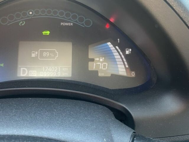 Серый Ниссан Лиф, объемом двигателя 0 л и пробегом 170 тыс. км за 6400 $, фото 5 на Automoto.ua