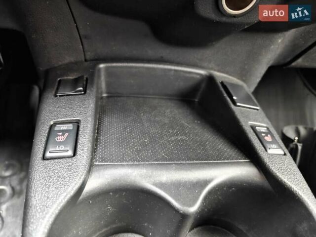Серый Ниссан Лиф, объемом двигателя 0 л и пробегом 160 тыс. км за 6350 $, фото 3 на Automoto.ua