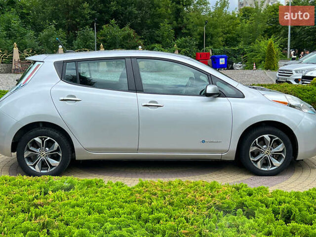 Серый Ниссан Лиф, объемом двигателя 0 л и пробегом 73 тыс. км за 6450 $, фото 7 на Automoto.ua