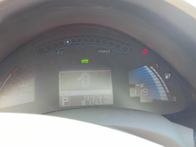 Сірий Ніссан Ліф, об'ємом двигуна 0 л та пробігом 131 тис. км за 7000 $, фото 3 на Automoto.ua