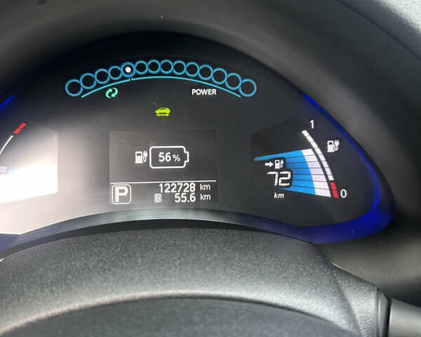 Серый Ниссан Лиф, объемом двигателя 0 л и пробегом 123 тыс. км за 7500 $, фото 5 на Automoto.ua