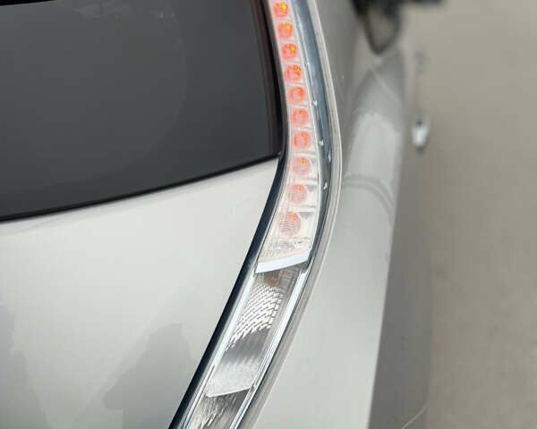 Серый Ниссан Лиф, объемом двигателя 0 л и пробегом 128 тыс. км за 6999 $, фото 10 на Automoto.ua