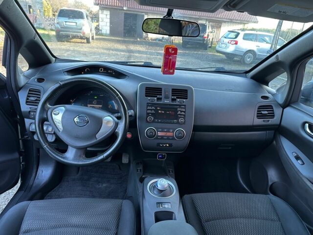 Сірий Ніссан Ліф, об'ємом двигуна 0 л та пробігом 118 тис. км за 4500 $, фото 11 на Automoto.ua