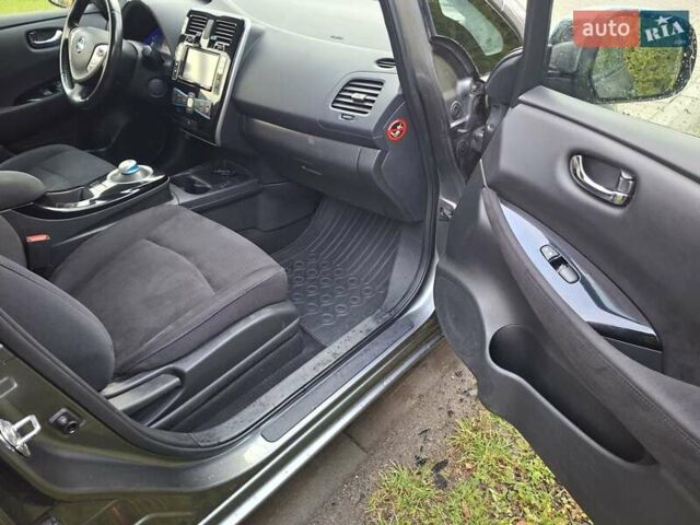 Ніссан Ліф 2013 у Луцьку на Automoto.ua Сірий Ніссан Ліф, об'ємом двигуна 0 л та пробігом 98 тис. км за 6500 $, фото 15 на Automoto.ua