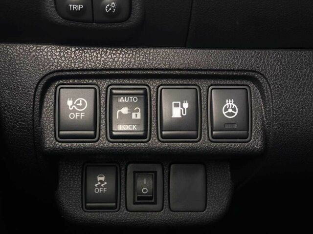 Сірий Ніссан Ліф, об'ємом двигуна 0 л та пробігом 75 тис. км за 5000 $, фото 20 на Automoto.ua