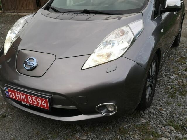 Серый Ниссан Лиф, объемом двигателя 0 л и пробегом 147 тыс. км за 6700 $, фото 1 на Automoto.ua