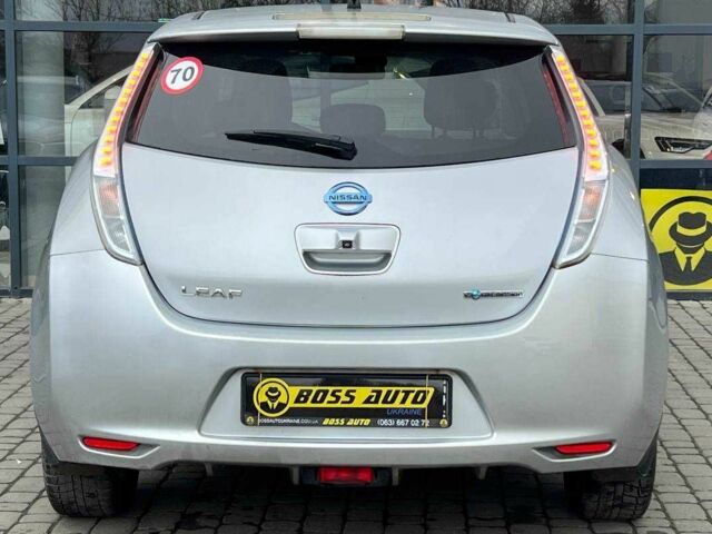 Сірий Ніссан Ліф, об'ємом двигуна 0 л та пробігом 100 тис. км за 6000 $, фото 5 на Automoto.ua