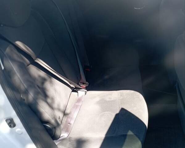 Серый Ниссан Лиф, объемом двигателя 0 л и пробегом 140 тыс. км за 13500 $, фото 8 на Automoto.ua