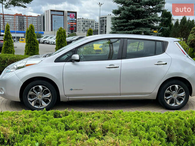 Серый Ниссан Лиф, объемом двигателя 0 л и пробегом 73 тыс. км за 6450 $, фото 3 на Automoto.ua