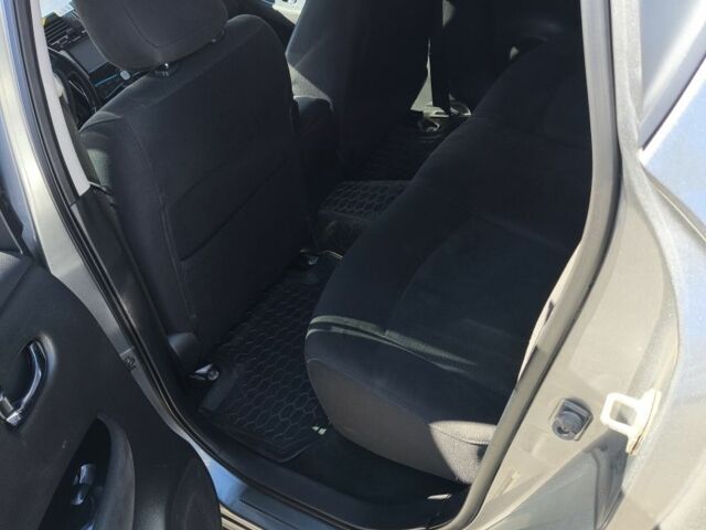 Серый Ниссан Лиф, объемом двигателя 0 л и пробегом 163 тыс. км за 5300 $, фото 17 на Automoto.ua