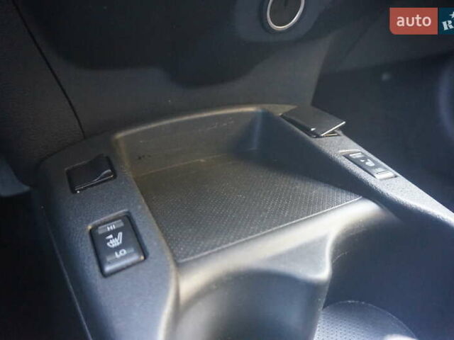 Серый Ниссан Лиф, объемом двигателя 0 л и пробегом 193 тыс. км за 5555 $, фото 32 на Automoto.ua