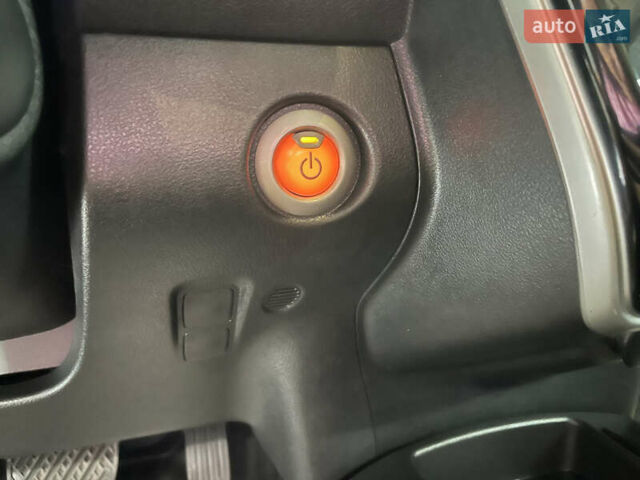 Ниссан Лиф 2013 в Стрые на Automoto.ua Серый Ниссан Лиф, объемом двигателя 0 л и пробегом 118 тыс. км за 6800 $, фото 37 на Automoto.ua